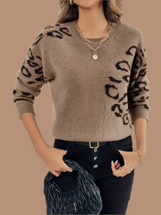 Arianna – Women’s Leopard Print Crewneck Sweater