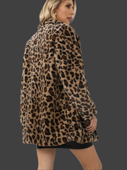 Isabella – Elegante Damenjacke mit Leopardenmuster