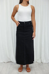 Giovanna – Elegant Women’s Winter Skirt with Timeless Style