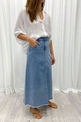 Giovanna – Elegant Women’s Winter Skirt with Timeless Style