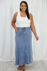 Giovanna – Elegant Women’s Winter Skirt with Timeless Style