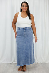 Giovanna – Elegant Women’s Winter Skirt with Timeless Style