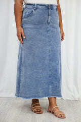 Giovanna – Elegant Women’s Winter Skirt with Timeless Style