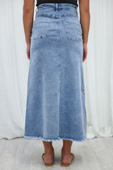 Giovanna – Elegant Women’s Winter Skirt with Timeless Style