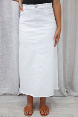 Giovanna – Elegant Women’s Winter Skirt with Timeless Style