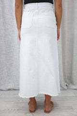 Giovanna – Elegant Women’s Winter Skirt with Timeless Style