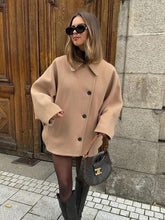 Lou - Timeless Elegance Womenβs Cape Coat