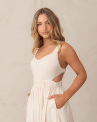 Carys β Elegant Open Back Women's Dress