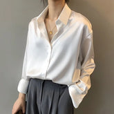 Carmina β Effortlessly Chic Womenβs Casual Blouse