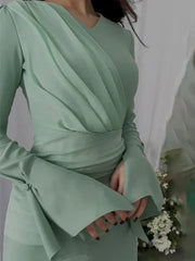 Elena β Slim Pleated Dress with Timeless Elegance for Women