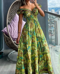 Amy – Flowing Women’s Paisley Print Dress