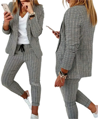 Giulia – Elegant Women's Business Suit