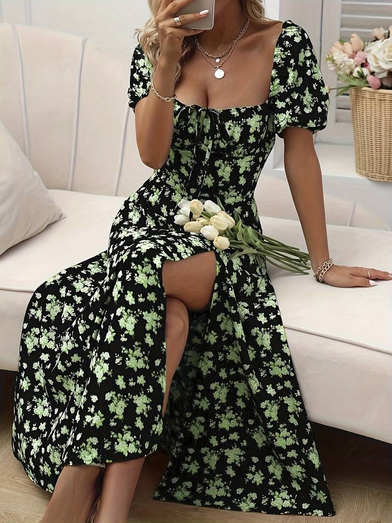 Ava - Floral A-Line Dress with Split Hem for Spring