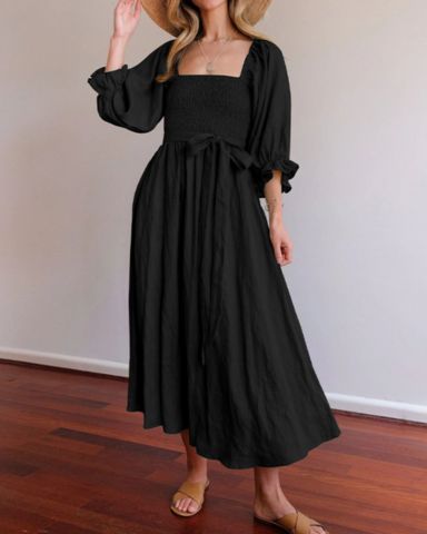 Lia – Elegant French-Inspired Women’s Dress