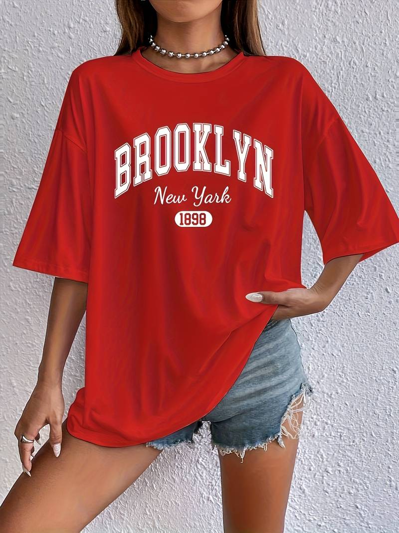 Savannah - Stylish Crew Neck T-Shirt with Brooklyn Print