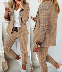Giulia – Elegant Women's Business Suit