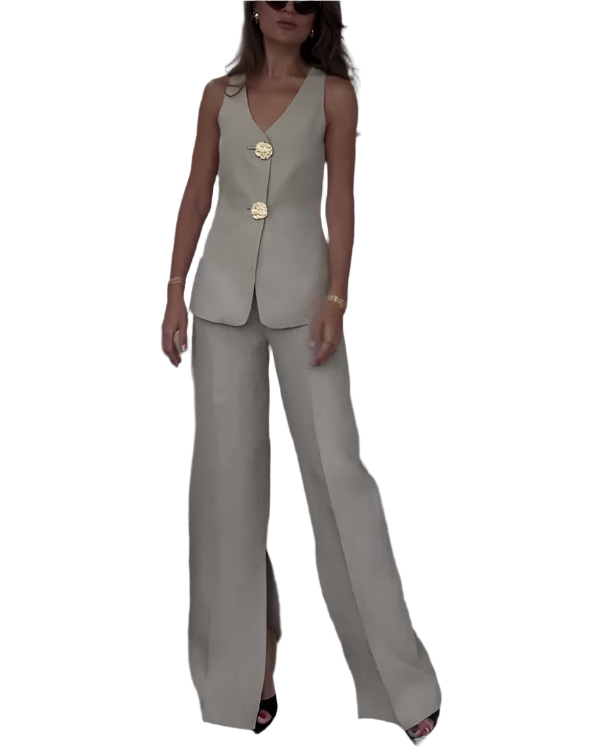 Giulia – Elegant Gold-Button Women’s Vest & City Pants Set