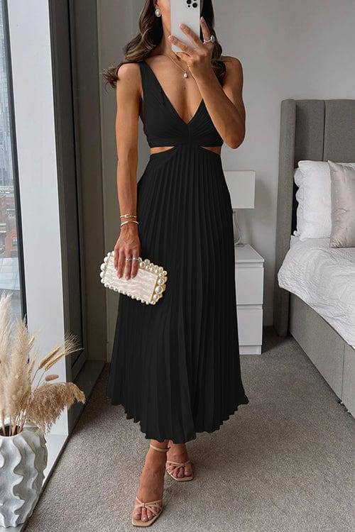 Marina – Pleated Dress with Neckline