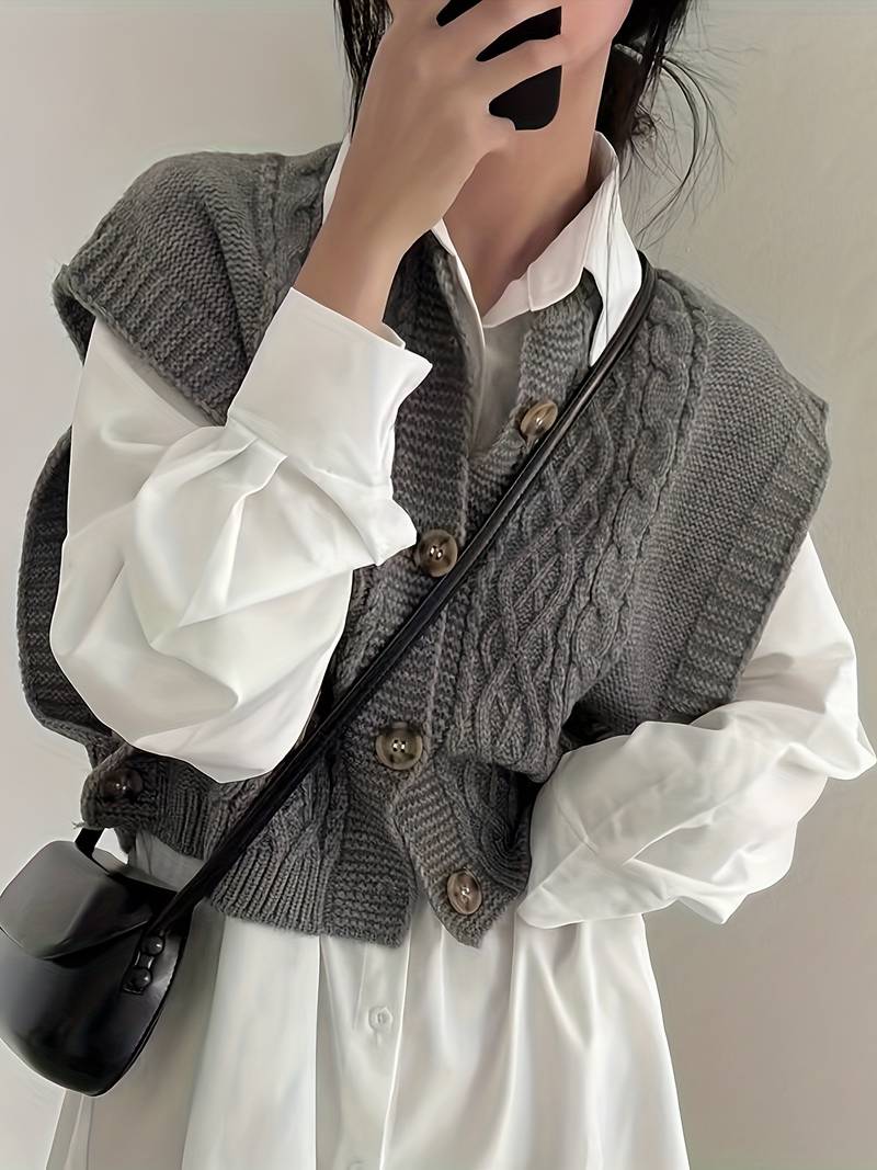 Sofia – Soft-Knit Women’s Cardigan