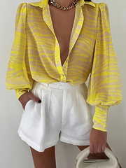 Giulia – Fashionable Women's Printed Blouse