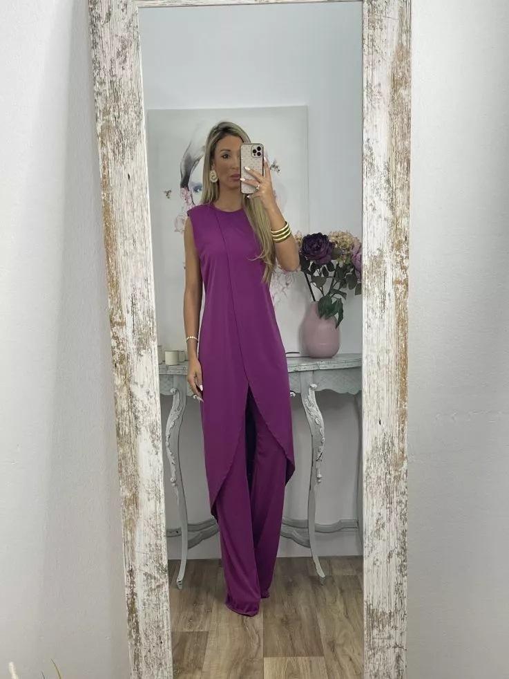 Sarah – Elegant Women's Top and Matching Trousers Twin Set