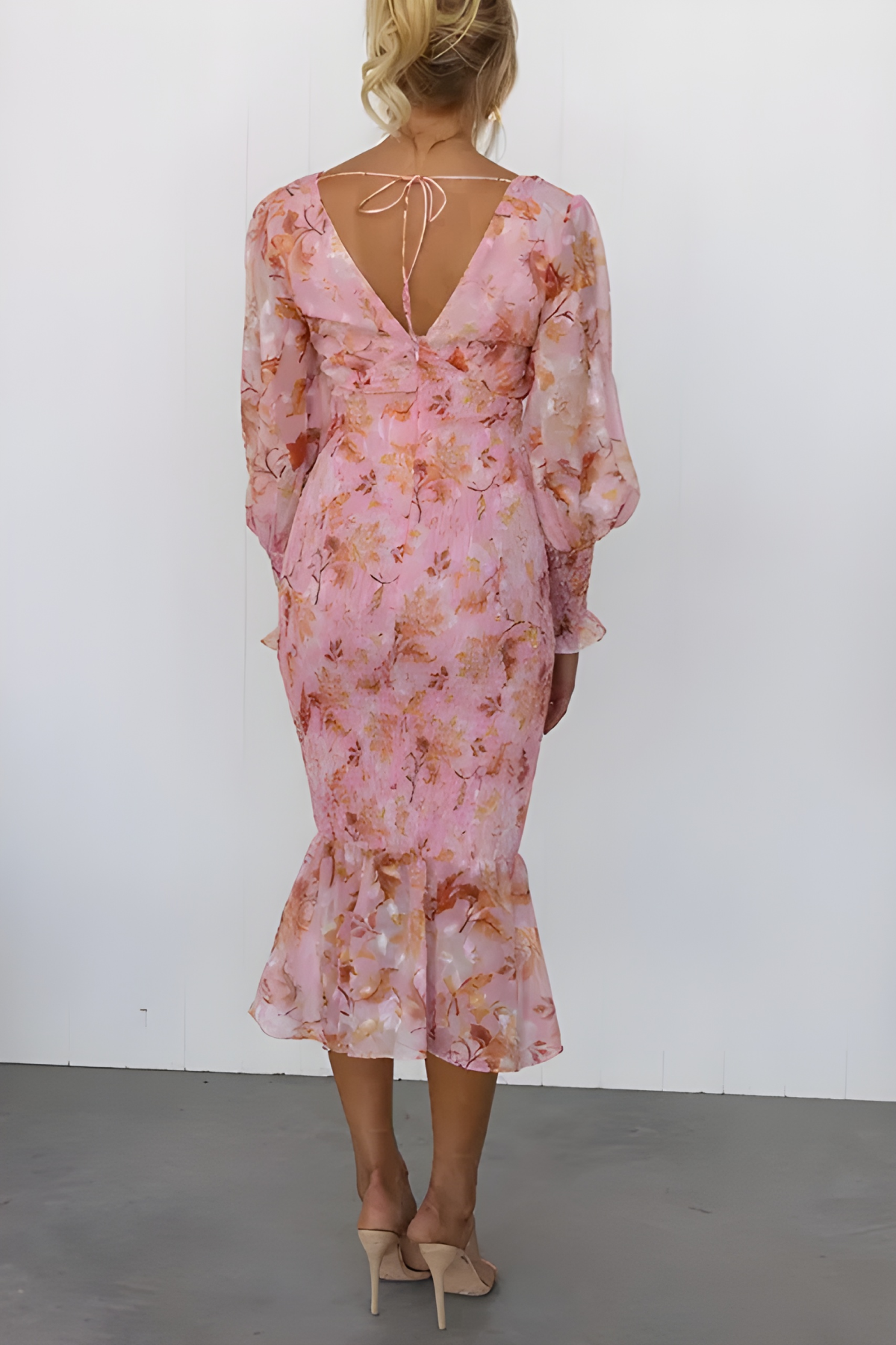 Sarah – Elegant Midi Dress for Women