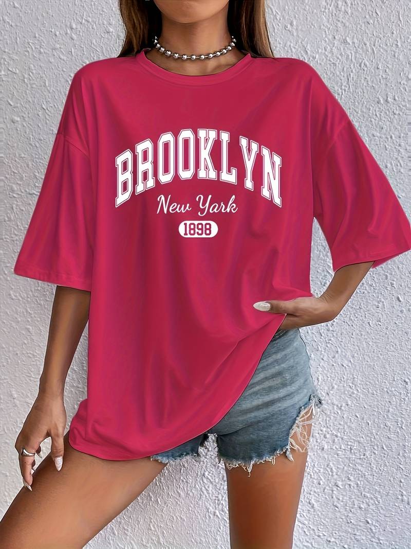 Savannah - Stylish Crew Neck T-Shirt with Brooklyn Print