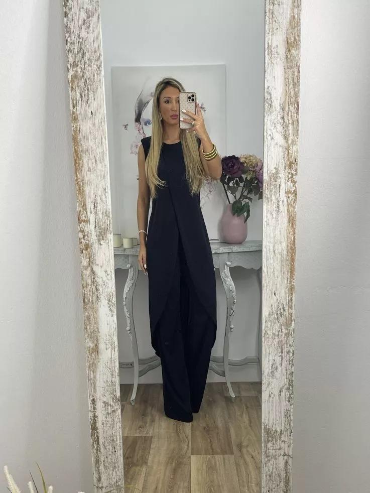 Sarah – Elegant Women's Top and Matching Trousers Twin Set