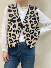 Camille – Women’s Sherpa Leopard Print Vest