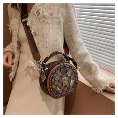 Francesca – Elegant Women's Leather Crossbody Bag