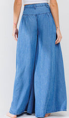 Clara – High-Waisted Women’s Wide-Leg Trousers