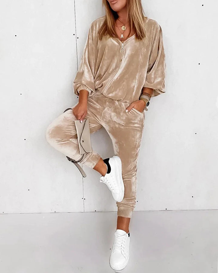 Mia  – Luxe Velvet Women’s House Suit