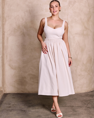 Carys – Elegant Open Back Women's Dress