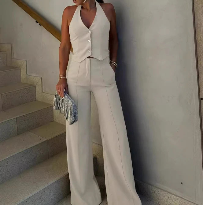 Gia – Stylish Women's Pantsuit Set