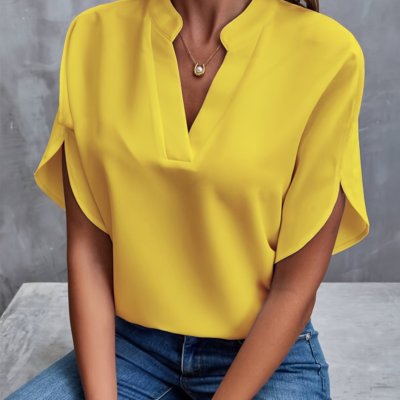 Isabella – Soft & Stylish Women’s Spring Blouse
