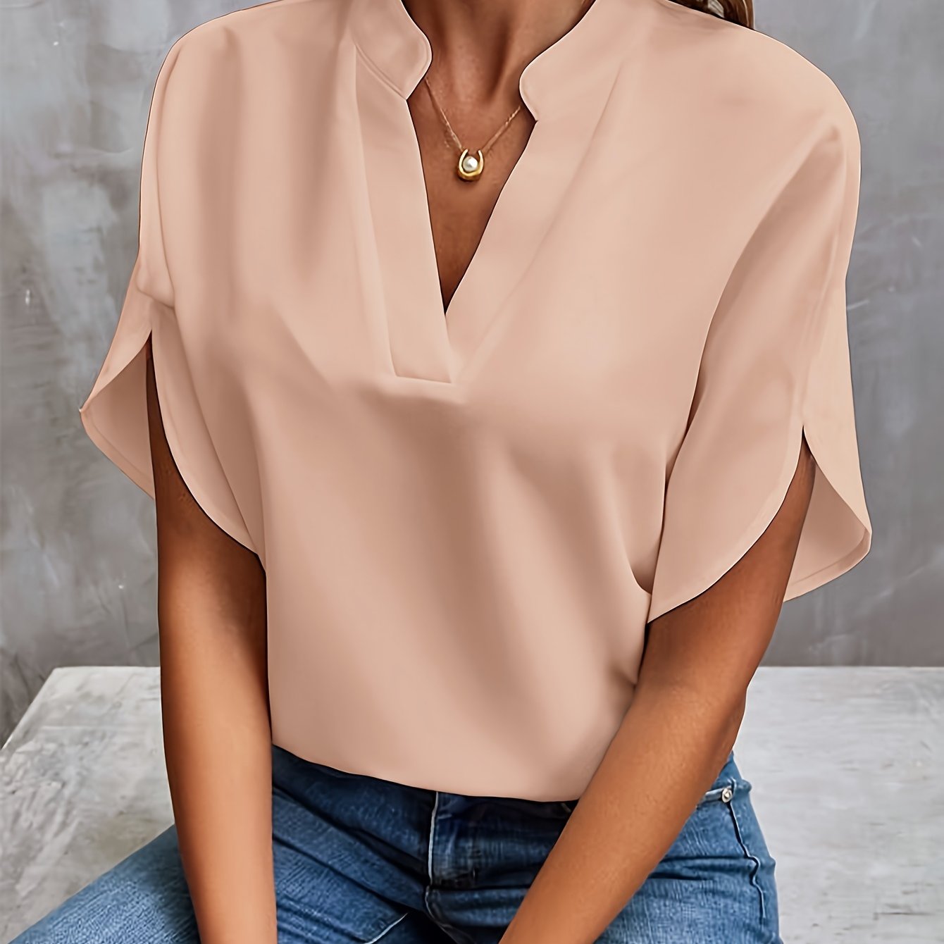 Isabella – Soft & Stylish Women’s Spring Blouse