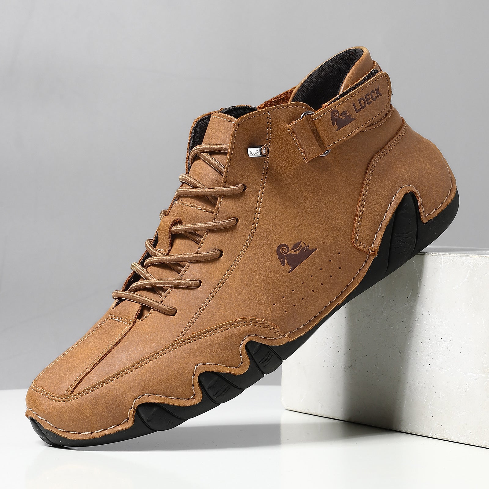 Logan – Men’s Breathable Shoes