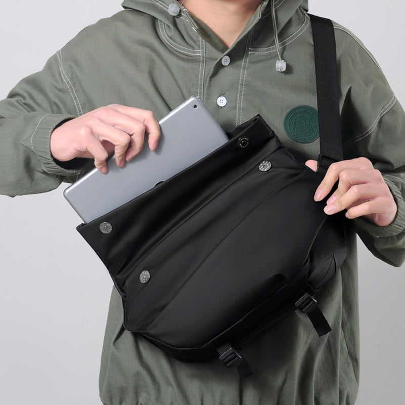Santa- Men's Waterproof Body Bag