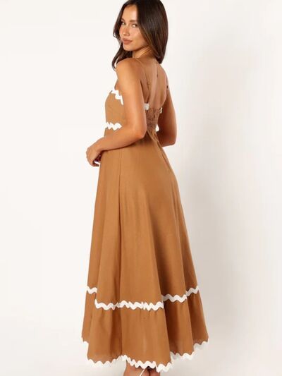 Madison – Sculpted Design Women’s Dress
