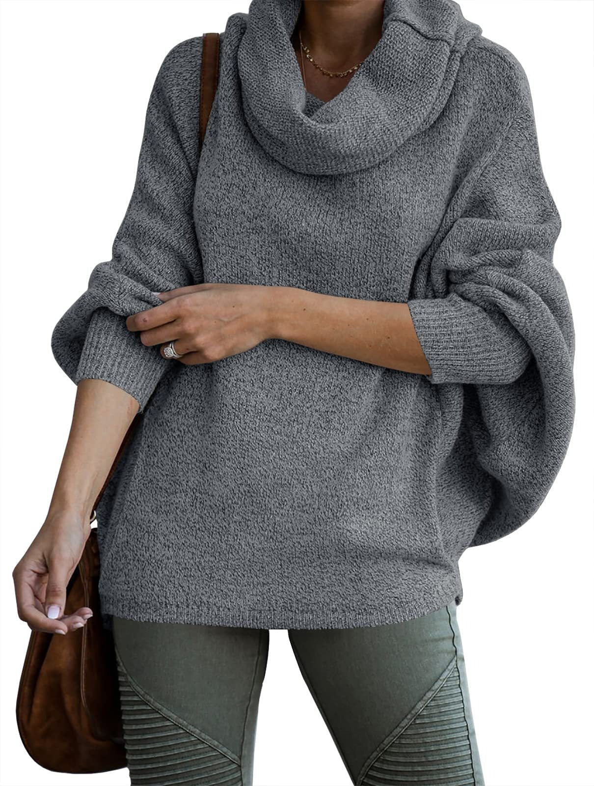 Carla – Women’s Sweater With Pockets