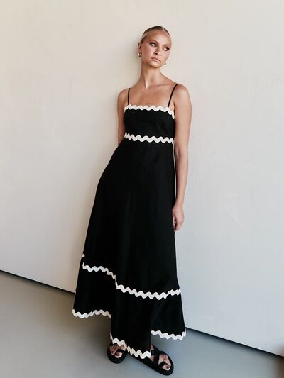 Madison – Sculpted Design Women’s Dress