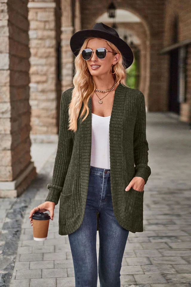 Bella – Elegant Women's Knit Cardigan