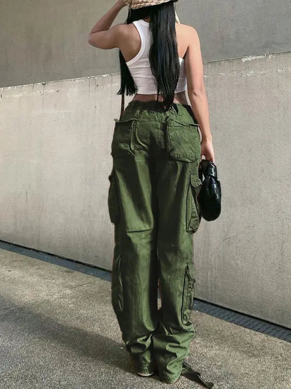 Lucia – High-Waisted Women’s Retro Cargo Pants