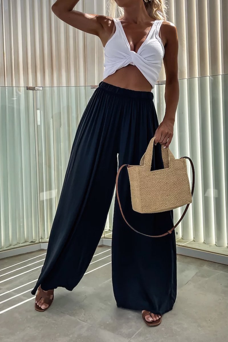 Alessia – Stylish Square Pants for Women