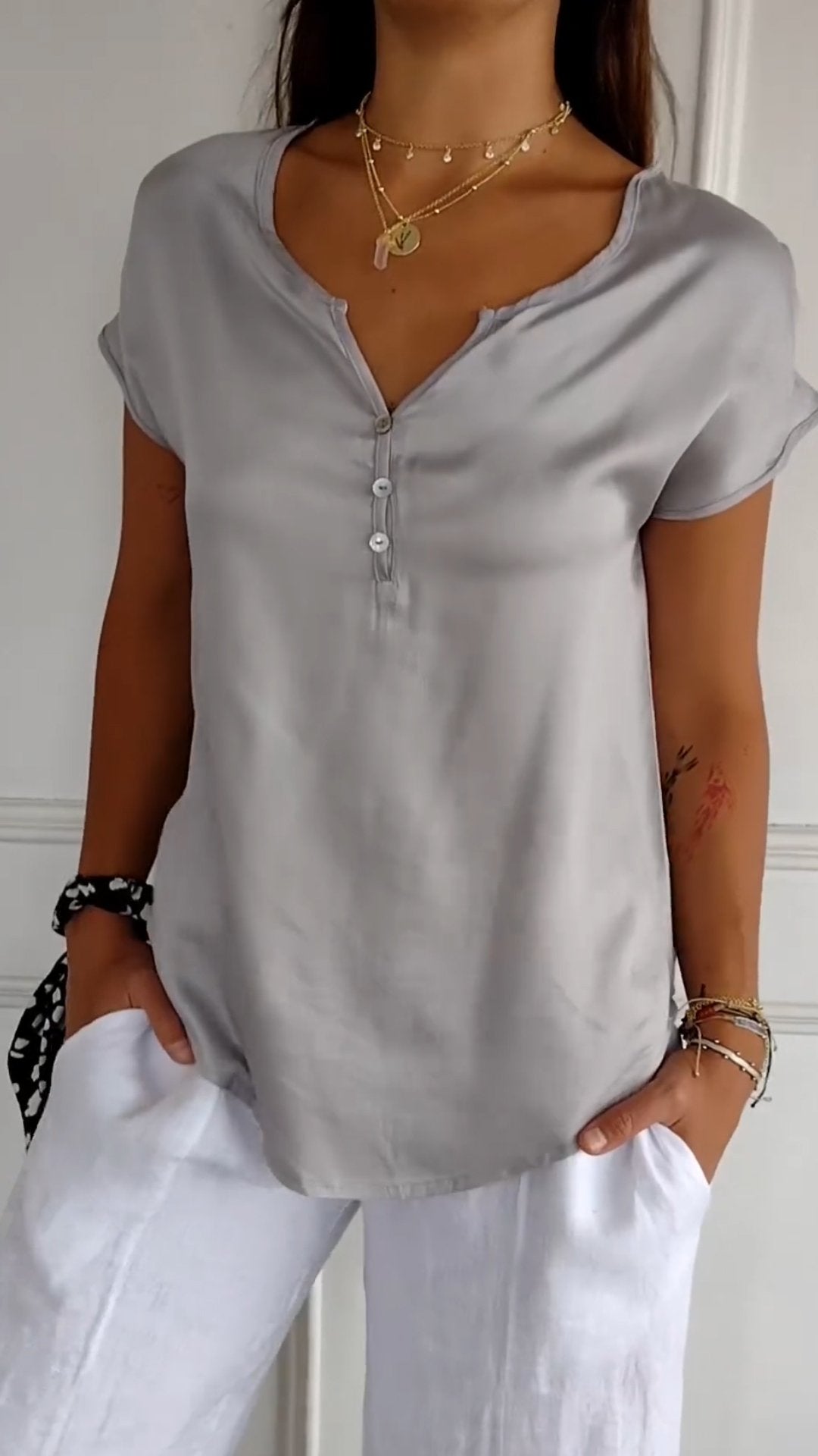 Gabriella – V-Neck Shirt For Women