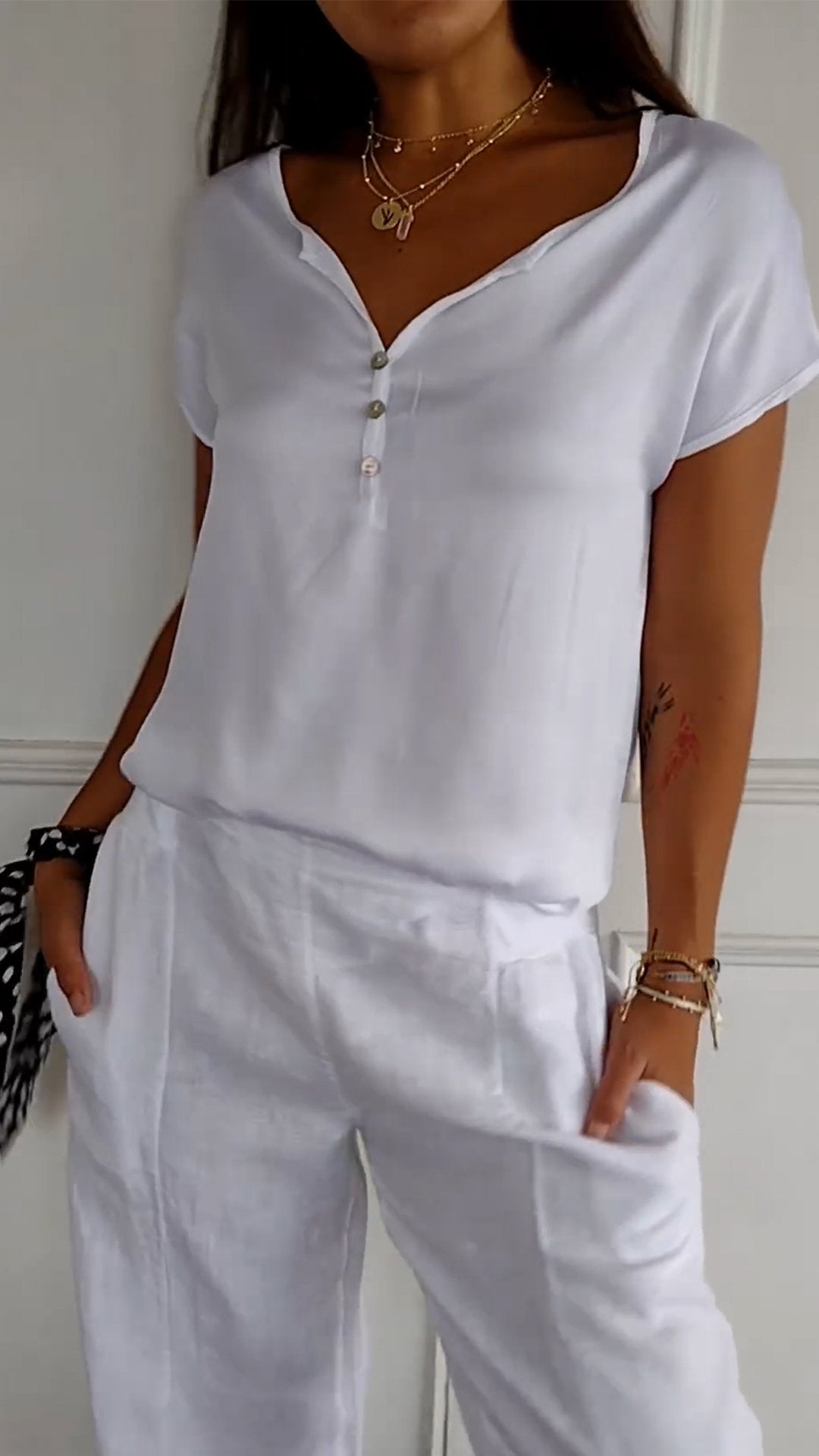 Gabriella – V-Neck Shirt For Women