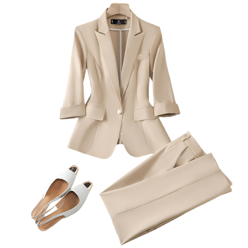 Giulia – Elegant Blazer & Trouser Set for Women