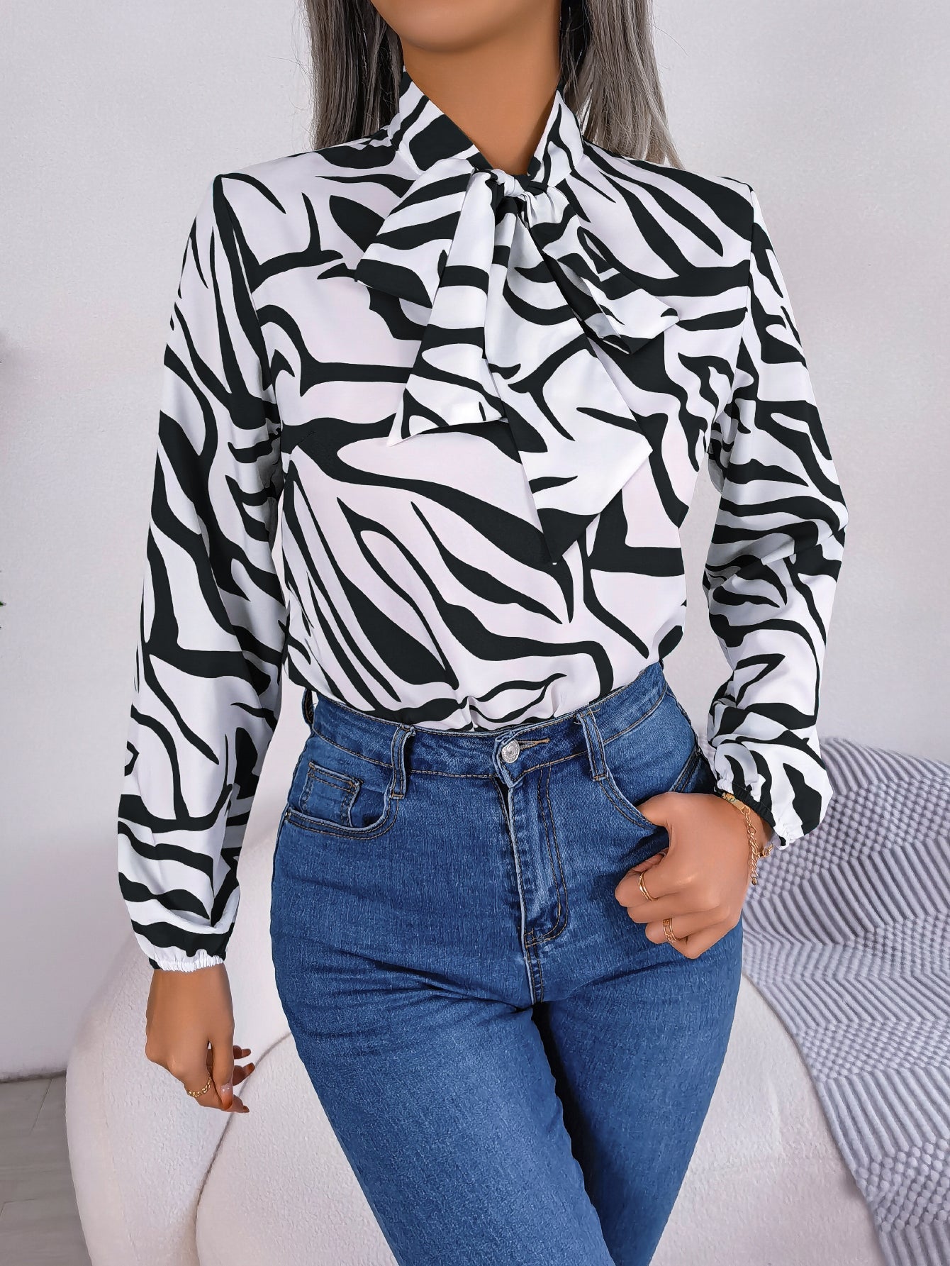 Elena – Elegant Women’s Shirt with Bow