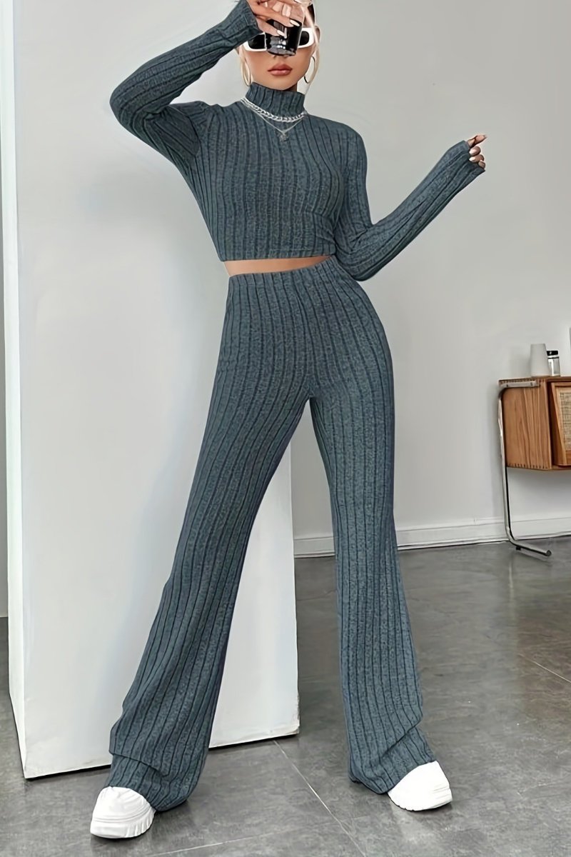 Isabella – Ribbed Knit Turtleneck and Flared Pants Set For Women