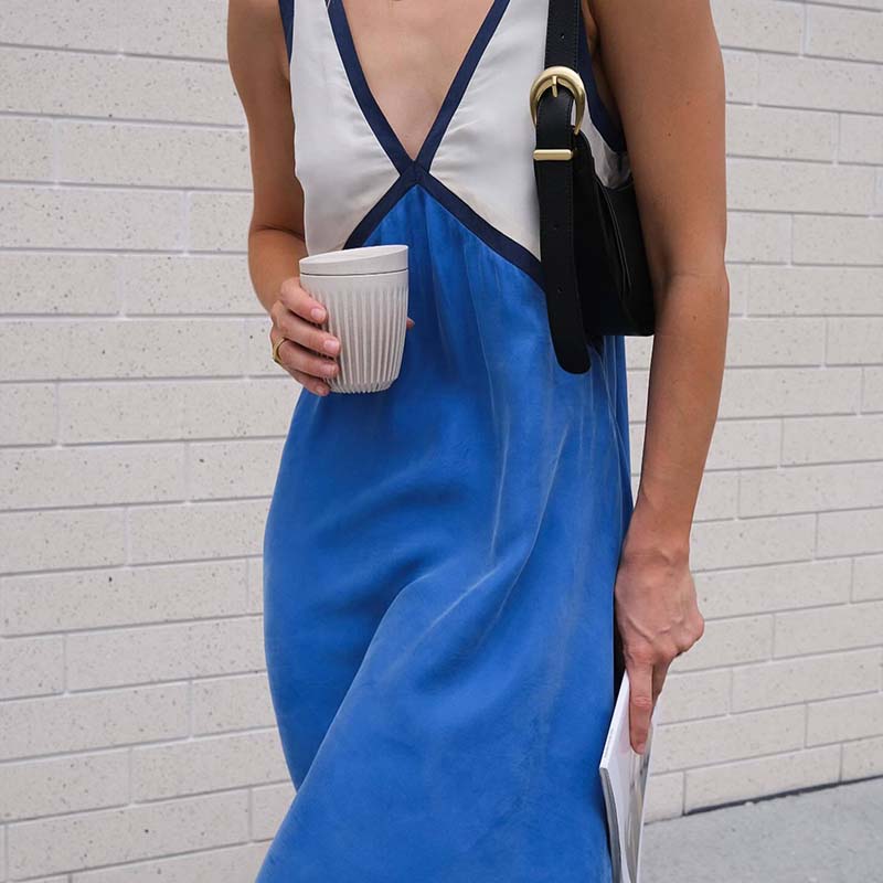 Elena – Elegant V-Neck Sleeveless Dress for Women